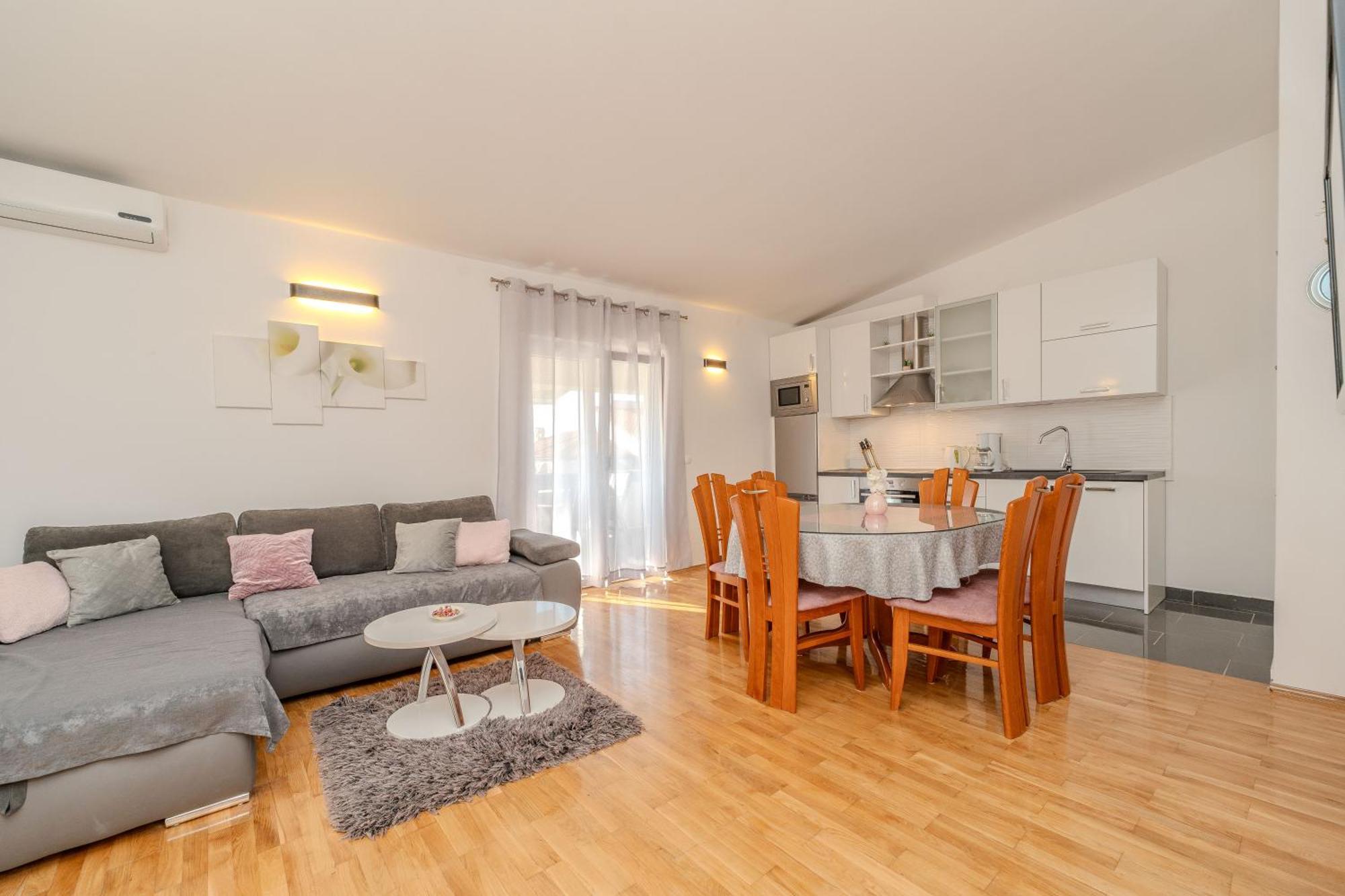 Apartments Dalmatia (Adults Only) Privlaka  Bagian luar foto