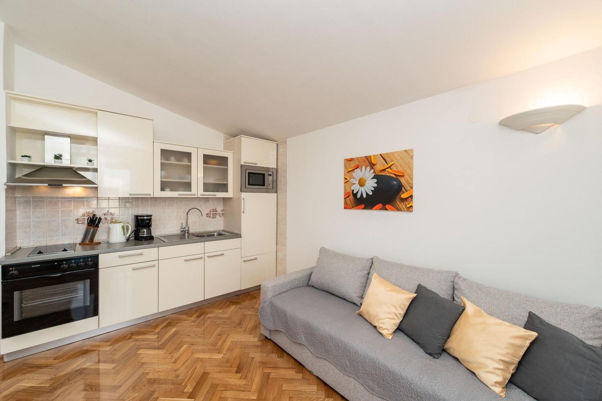 Apartments Dalmatia (Adults Only) Privlaka  Bagian luar foto