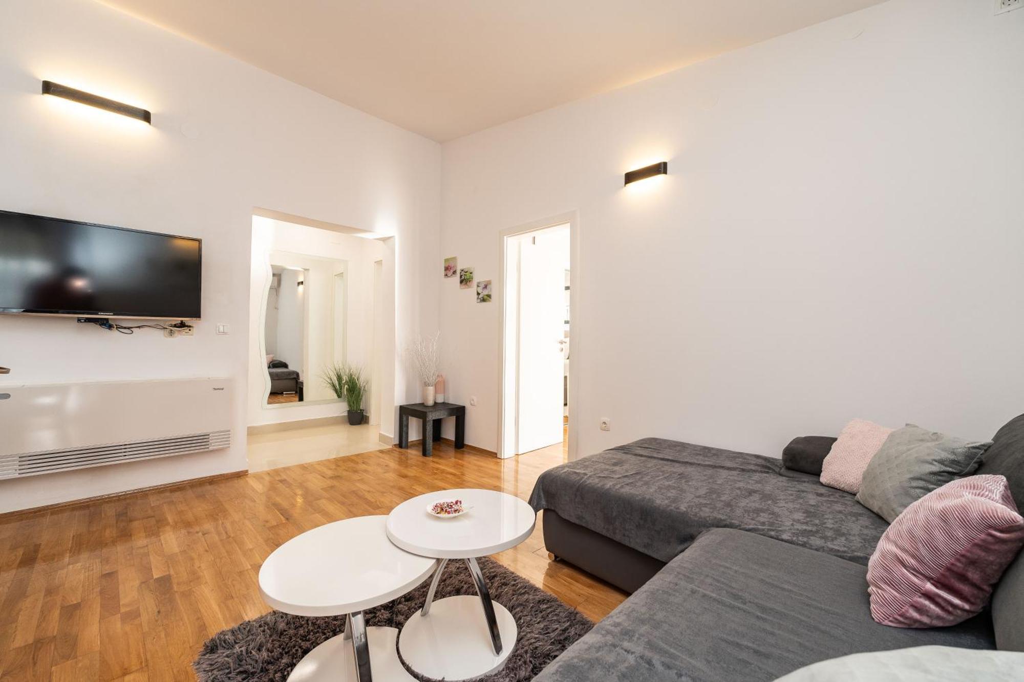 Apartments Dalmatia (Adults Only) Privlaka  Bagian luar foto
