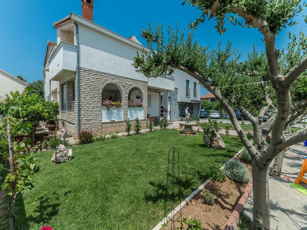 Apartments Dalmatia (Adults Only) Privlaka  Bagian luar foto