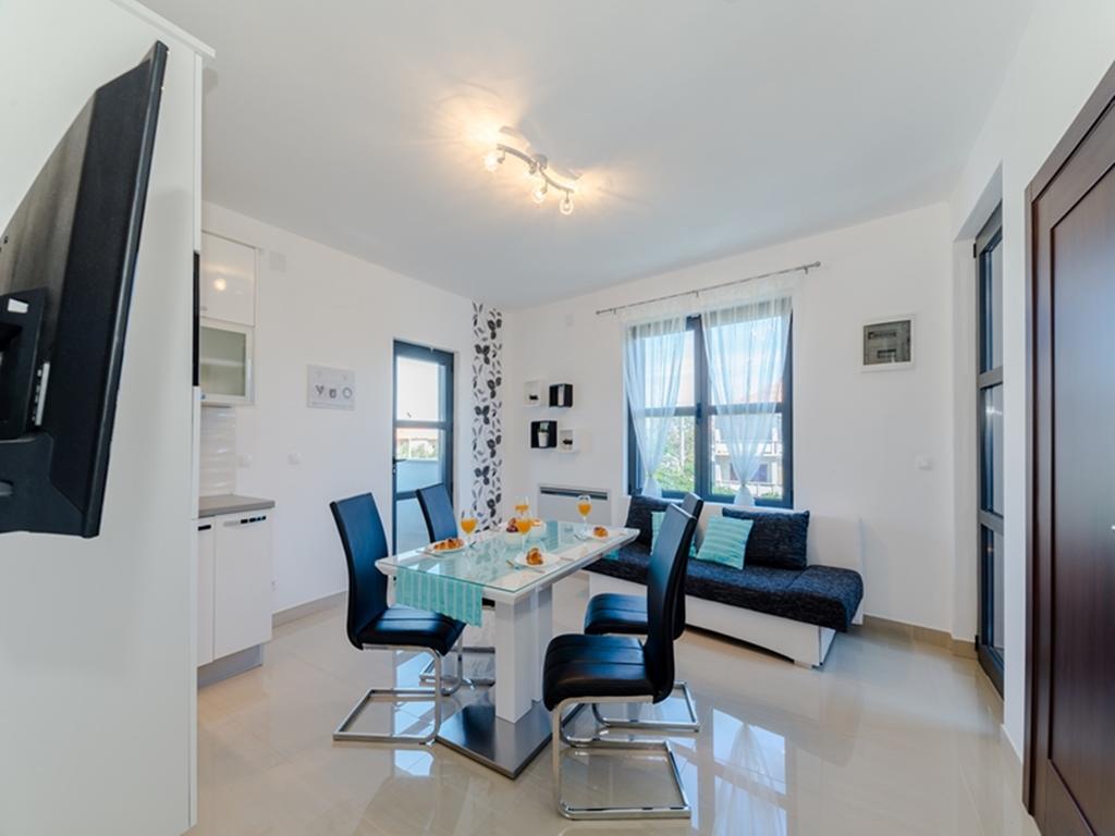 Apartments Dalmatia (Adults Only) Privlaka  Bagian luar foto